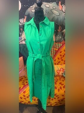 Morgan Taylor Sleeveless Bright Green Button-Front Midi Dress with Waist Tie